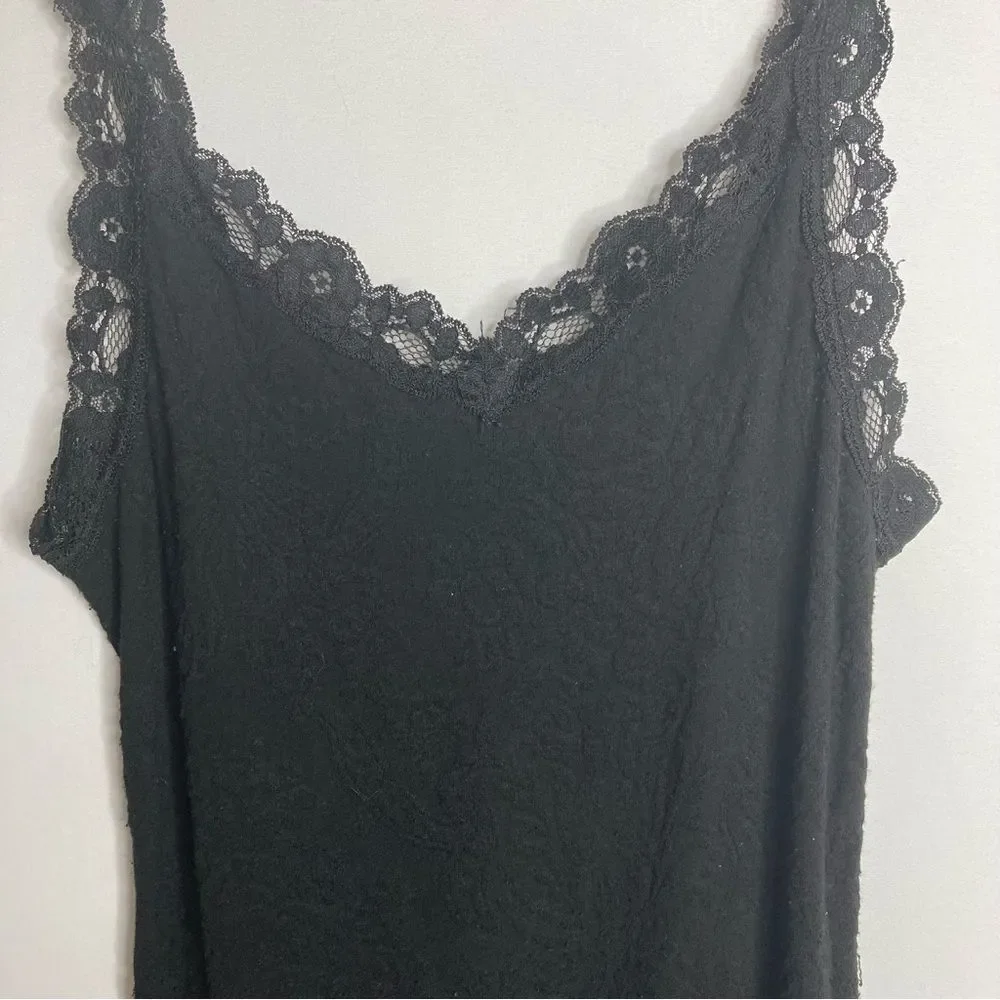 Y2K Arianne Black Lace Trim Cami Small